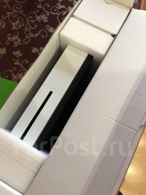 Microsoft Xbox One S ����