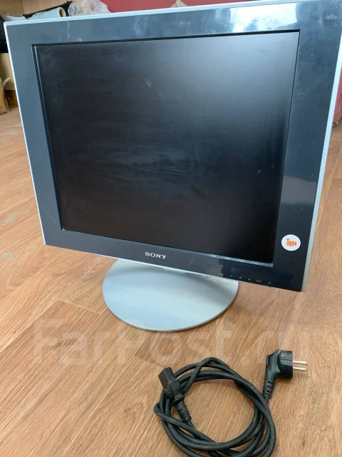 Sony. 17" ����