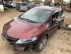 Honda Jade. FR4 ����