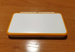 Nintendo 2DS ����