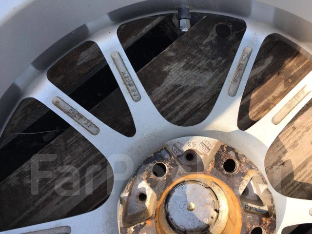 Melber. 7.0x17", 5x114.3, ET43, �� 73���. ����
