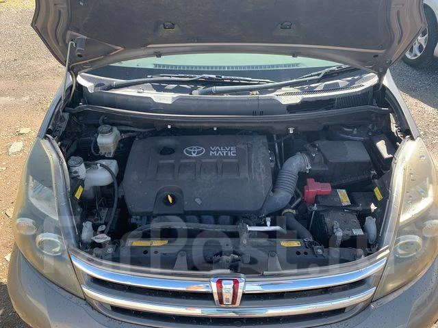 Toyota Isis. ZGM10, 2ZRFAE ����