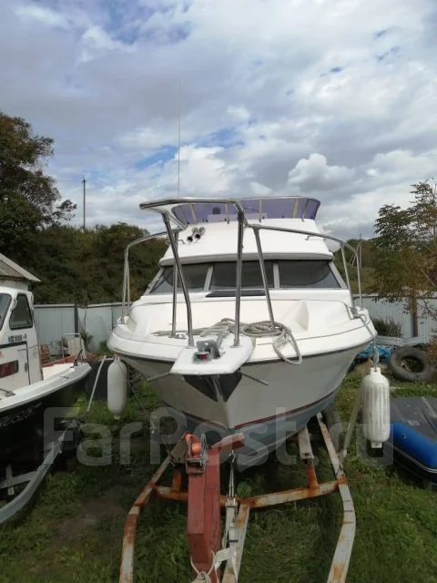 Bayliner. 1998 ���, ����� 8��., ��������� ������������, 250��.�., ������ ����