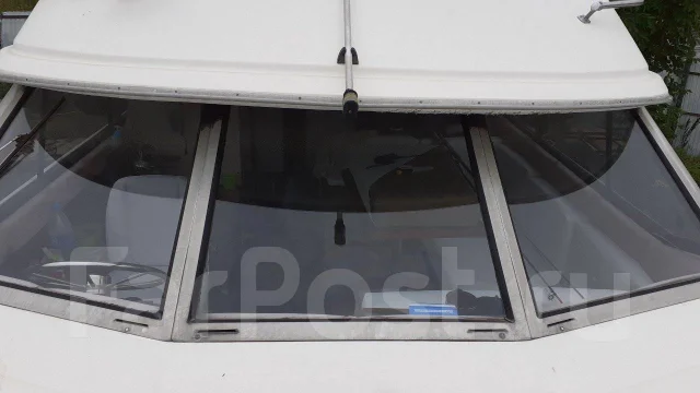 Bayliner. 1998 ���, ����� 8��., ��������� ������������, 250��.�., ������ ����