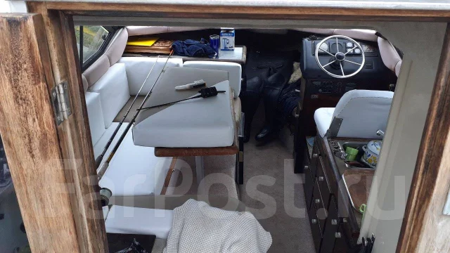 Bayliner. 1998 ���, ����� 8��., ��������� ������������, 250��.�., ������ ����