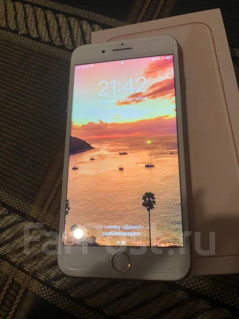 Apple iPhone 8 Plus. �/�, �������, 4G LTE ����