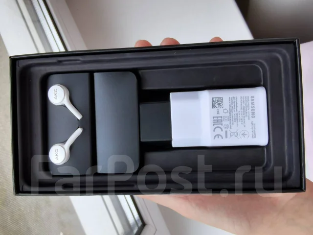 Samsung Galaxy S10+. �/�, �����, 3G, 4G LTE, Dual-SIM, ����������, NFC ����