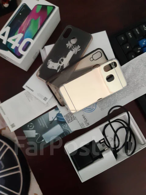 Samsung Galaxy A40. �/�, 3G, 4G LTE, Dual-SIM, ����������, NFC ����