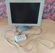 Sony. 15" ����