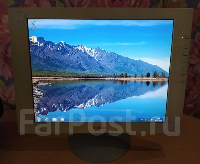 Sony. 15" ����