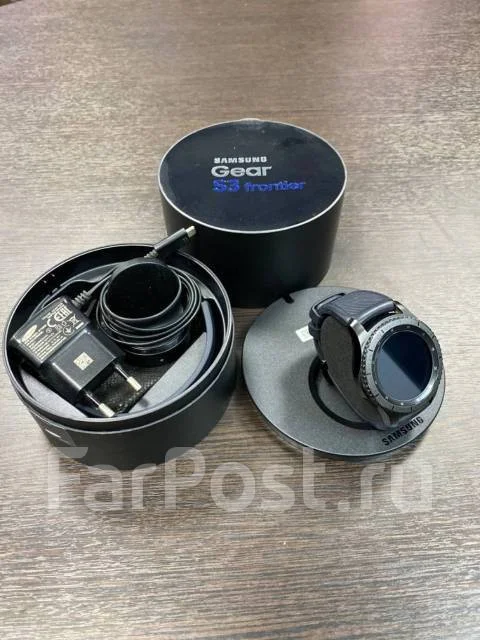 Samsung Gear S3 Frontier. GPS, NFC, IP68 ����