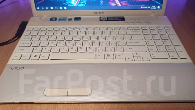 Sony VAIO PCG-71812V. 15.6", 2,2����, ��� 4 ��, ���� 283���, WiFi: 1, ����������� �� 1��. ����