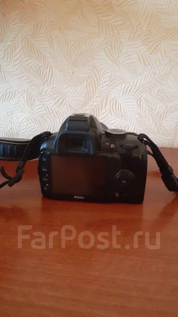 Nikon D3000. 10 - 14.9 ��, ���: 4� ����