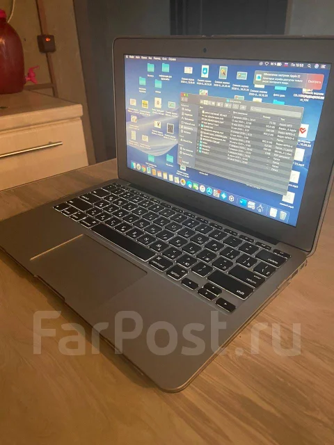 Apple MacBook Air 11 2013 Mid. 11", 1,3����, ��� 4 ��, ���� 128���, WiFi: 1, ����������� �� 4��. ����