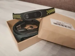 Xiaomi Mi Band 2. IP67 ����
