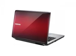 Samsung R730. 17.3", 2,1����, ��� 4 ��, ���� 320���, WiFi: 1 ����