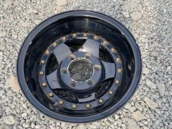 Berg. 8.5x15", 6x139.7, ET-32, �� 110,6���. ����