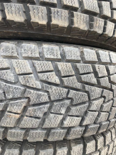 Bridgestone Winter Dueler, 265/70 R16. ������, ��� �����, 2001 ���, �/�, ����� 10 % ����