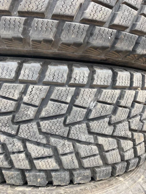 Bridgestone Winter Dueler, 265/70 R16. ������, ��� �����, 2001 ���, �/�, ����� 10 % ����