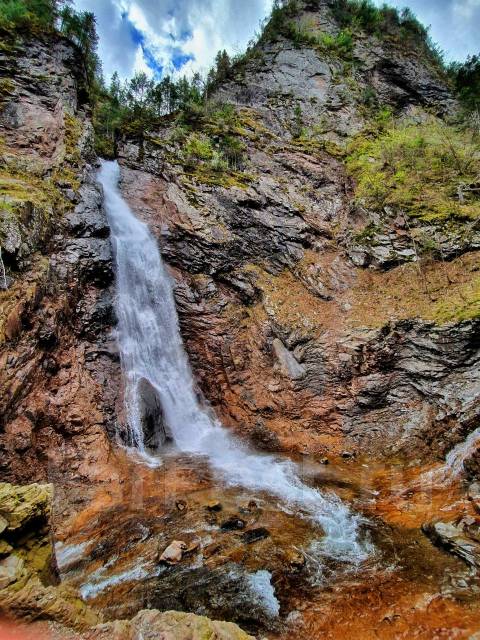 Водопад Черный Шаман