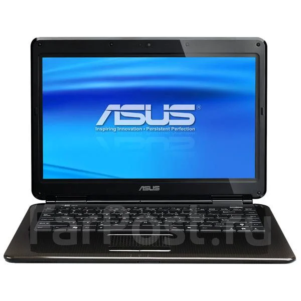 Asus K40. 14", 2,1����, ��� 4 ��, ���� 250���, WiFi: 1, Bluetooth: 1, ����������� �� 4��. ����