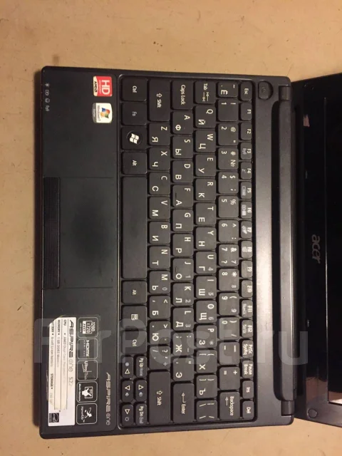 Acer Aspire One 522. 10.1", 1����, ��� 1024 ��, ���� 250���, WiFi: 1, ����������� �� 1��. ����
