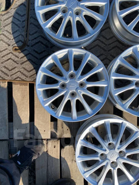 Daihatsu. 4.5x14", 4x100, ET45, �� 54,1���. ����