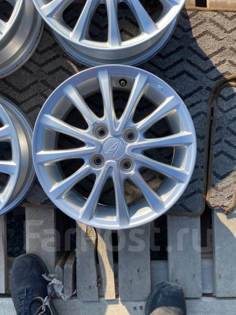 Daihatsu. 4.5x14", 4x100, ET45, �� 54,1���. ����