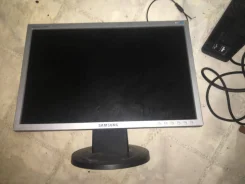 Samsung. 19" ����