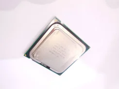 Intel Core 2 Duo E4300 ����
