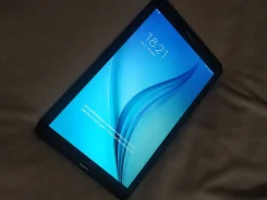 Samsung Galaxy Tab E ����