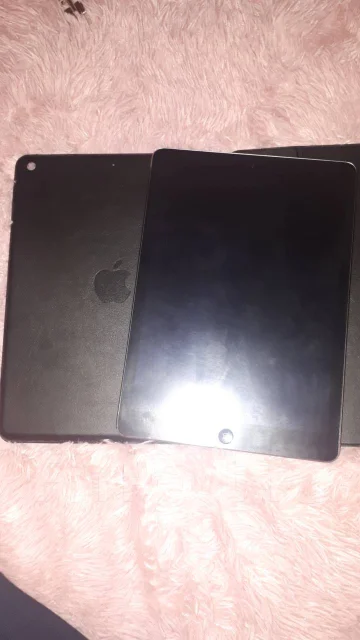 Apple iPad. ������ 32 �� ����
