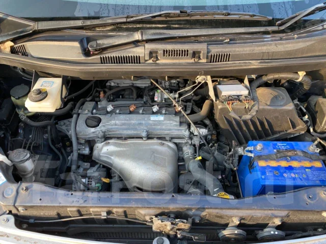Toyota Voxy. AZR65, 1AZ ����