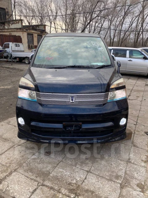 Toyota Voxy. AZR65, 1AZ ����
