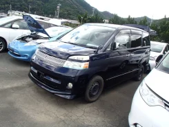 Toyota Voxy. AZR65, 1AZ ����