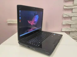 Asus ROG. 17.3", ���� 500���, WiFi: 1, Bluetooth: 1, ����������� �� 3��. ��� ����� �� ������� ����