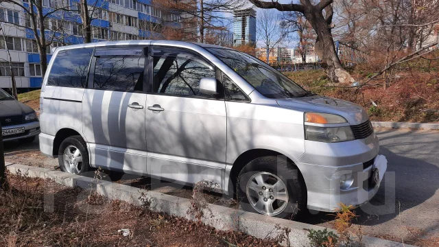 Toyota Voxy. �������, 4wd, 2.0 (152��.�.), ������, 128 000����. �� ����