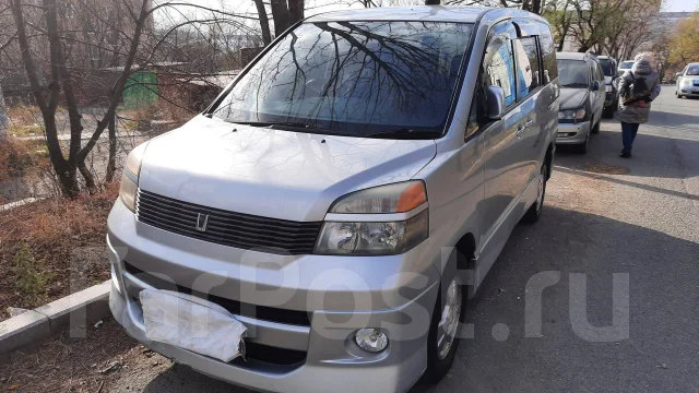 Toyota Voxy. �������, 4wd, 2.0 (152��.�.), ������, 128 000����. �� ����