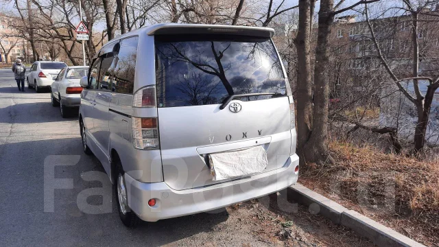 Toyota Voxy. �������, 4wd, 2.0 (152��.�.), ������, 128 000����. �� ����