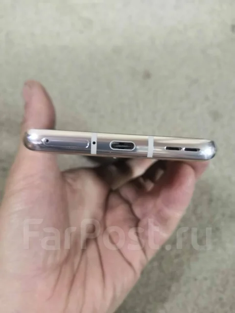 OnePlus 8. �/� ����