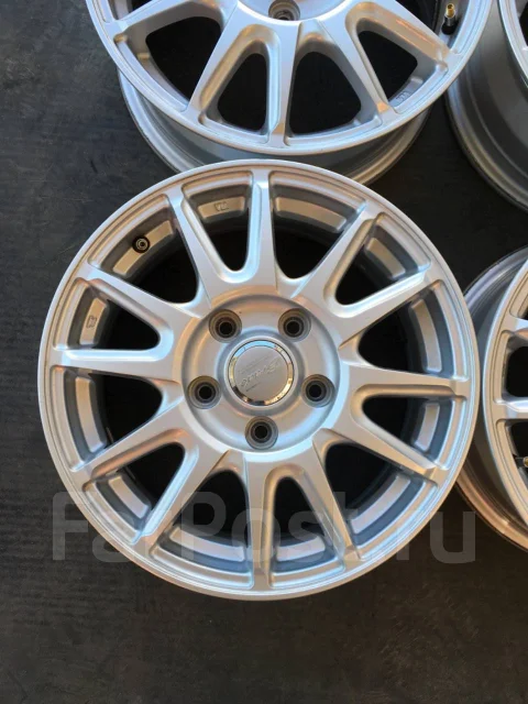 Blade. 6.0x15", 5x114.3, ET52 ����