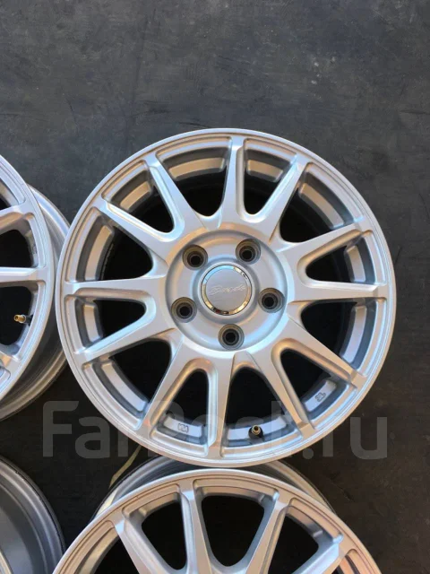 Blade. 6.0x15", 5x114.3, ET52 ����