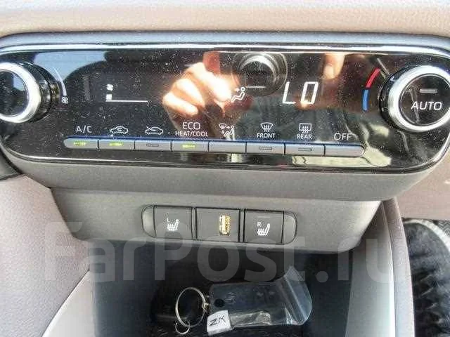 Toyota Yaris. �������, ��������, 1.0 (69��.�.), ������, 777����. ��, �/�. ��� ����� �� ������������ ����