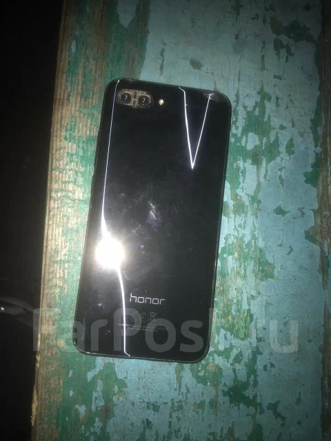Honor 10. �/�, ������, 4G LTE, NFC ����