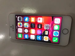 Apple iPhone SE. �/�, 32 ��, �������, �������, 3G, 4G LTE, NFC ����