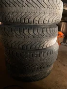Goodyear UltraGrip 500. ������, ��� ����, �/�, ����� 50 % ����