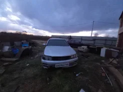 Nissan Bluebird. �������, ��������, 1.8 (125��.�.), ������, 275 000����. �� ����