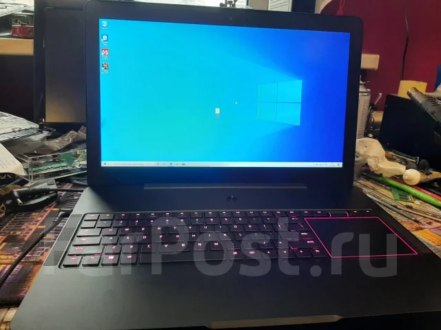Razer Blade. 17.3", 3,8����, ��� 12 ��, WiFi: 1, Bluetooth: 1 ����