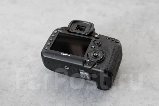 Canon EOS 5D Mark III ����
