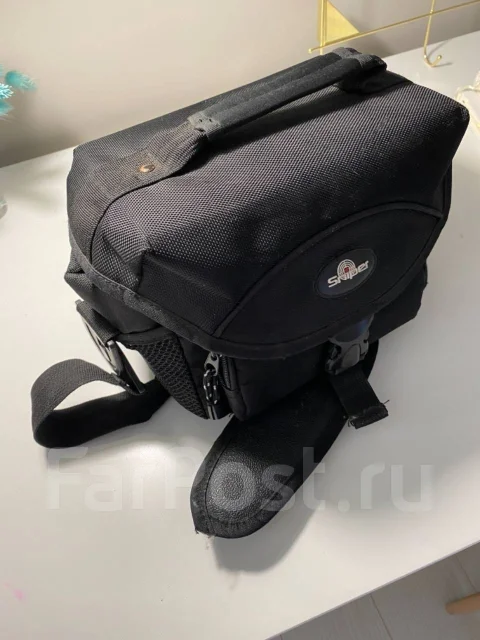 Sony Alpha SLT-A37 ����
